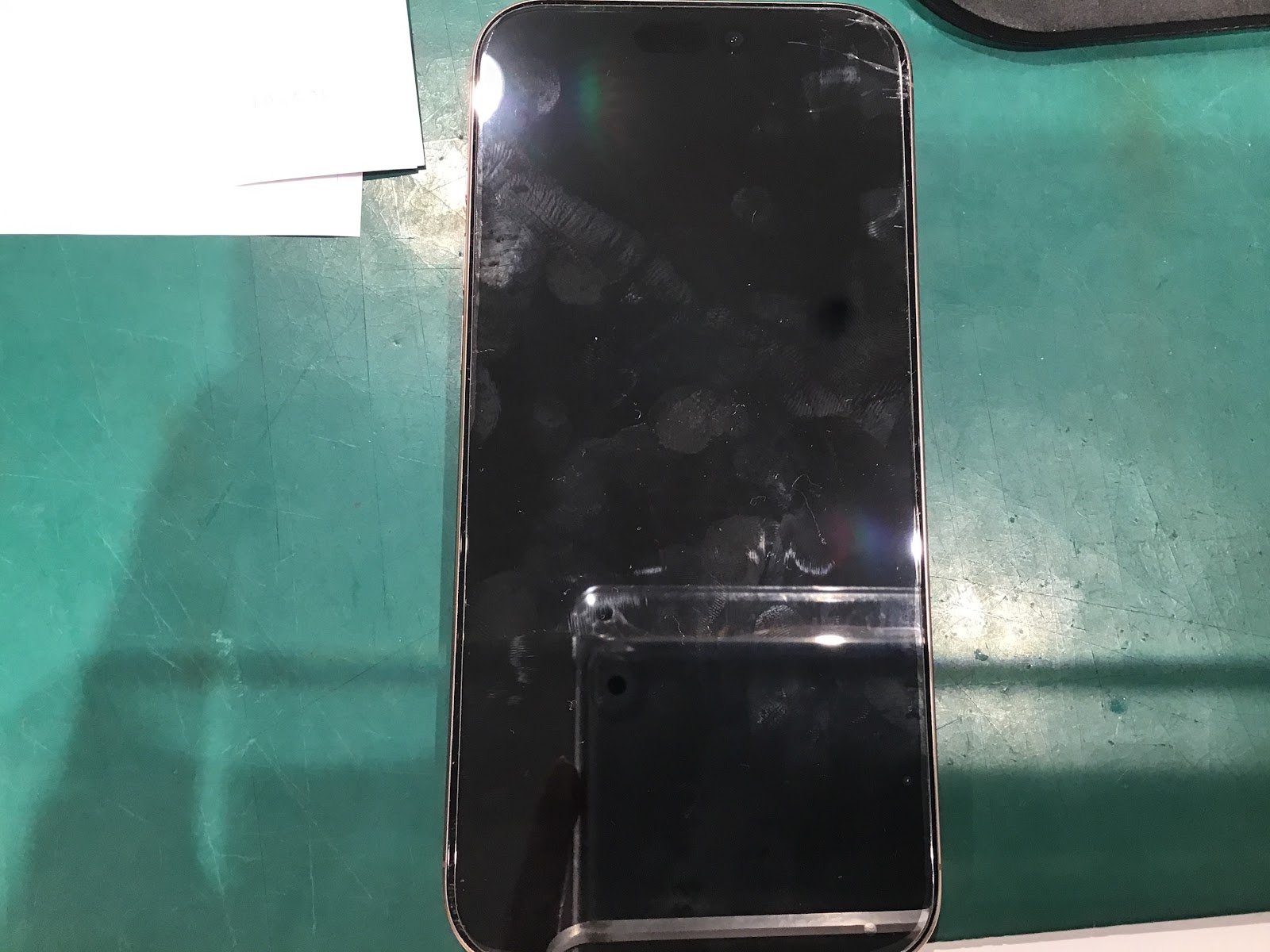 iPhone16ProMaxの画面交換を承りました！【スマホ修理工房丸井錦糸町店】